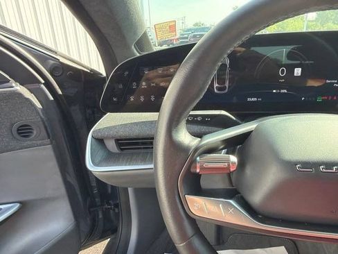 Used 2024 Lucid Air Touring AWD/4WD image 17