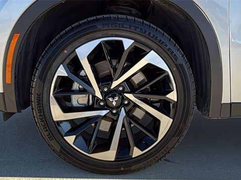 Used 2024 Mitsubishi Outlander SE image 33