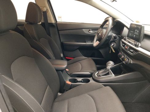 Used 2021 Kia Forte LXS FWD image 21