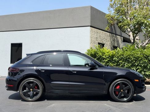 Used 2017 Porsche Macan GTS AWD/4WD image 9