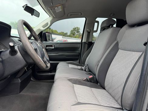 Used 2014 Toyota Tundra SR image 13