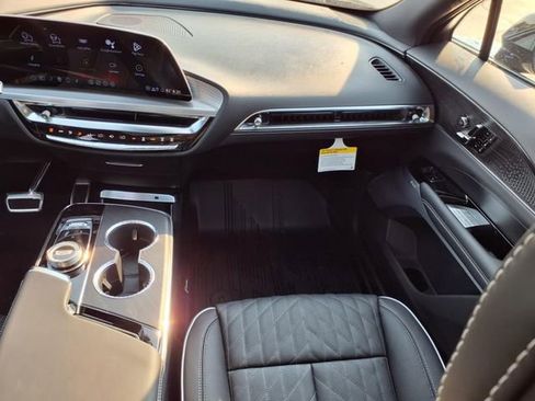 New 2026 Cadillac Lyriq V w/ Exterior Carbon Fiber Package image 16