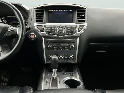 Used 2020 Nissan Pathfinder SL AWD/4WD image 23