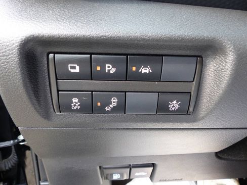 Used 2024 Nissan Kicks S FWD image 20