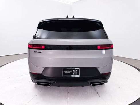 Used 2024 Land Rover Range Rover Sport SE AWD/4WD image 16
