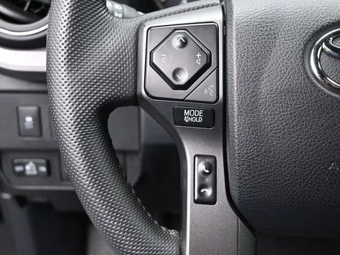 Used 2023 Toyota Tacoma TRD Off-Road image 17