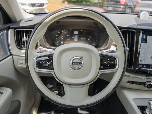 Used 2018 Volvo XC60 T8 Inscription w/ Advanced Package AWD/4WD image 29