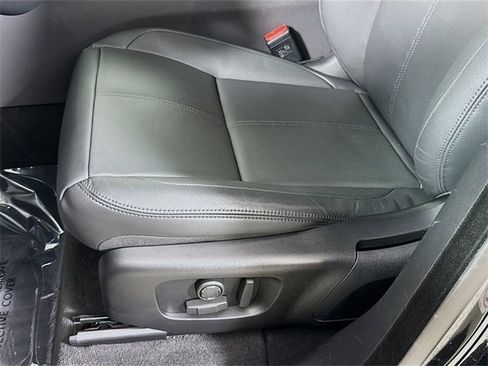 Certified 2026 Land Rover Range Rover Velar S image 22