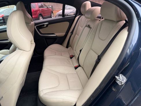 Used 2015 Volvo S60 T5 Premier image 13