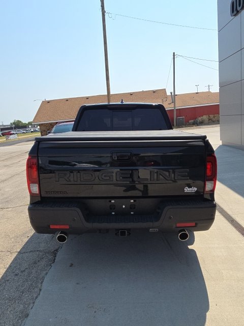 Used 2024 Honda Ridgeline Black Edition image 7