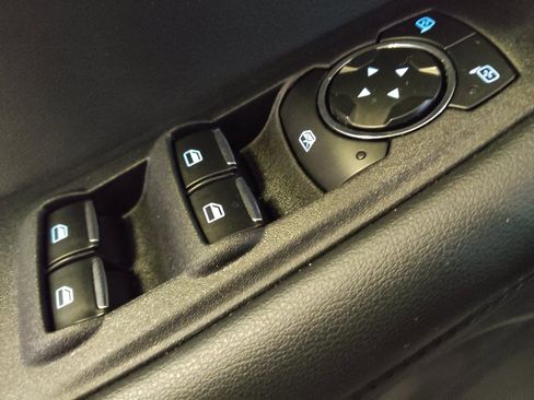 Used 2024 Ford Edge SEL image 27