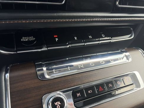 Used 2025 Lincoln Aviator Reserve w/ Equipment Group 201A AWD/4WD image 20