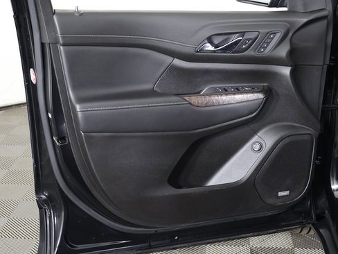 Used 2021 GMC Acadia Denali w/ Denali Technology Package image 29