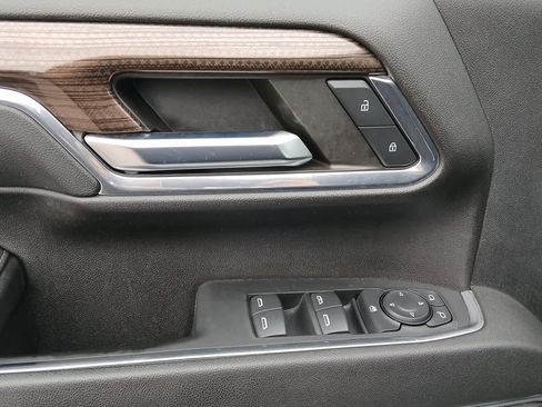 Used 2024 Chevrolet Silverado 2500 LT image 17