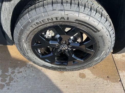 New 2026 Volkswagen Atlas Peak Edition AWD/4WD image 11