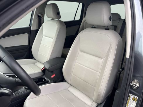 Certified 2020 Volkswagen Tiguan SE image 20