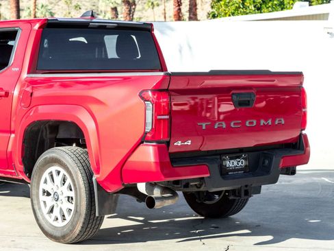 Used 2024 Toyota Tacoma 4x4 Double Cab image 10