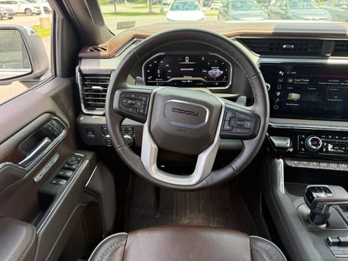 Used 2024 GMC Sierra 1500 Denali w/ Denali Reserve Package AWD/4WD image 19
