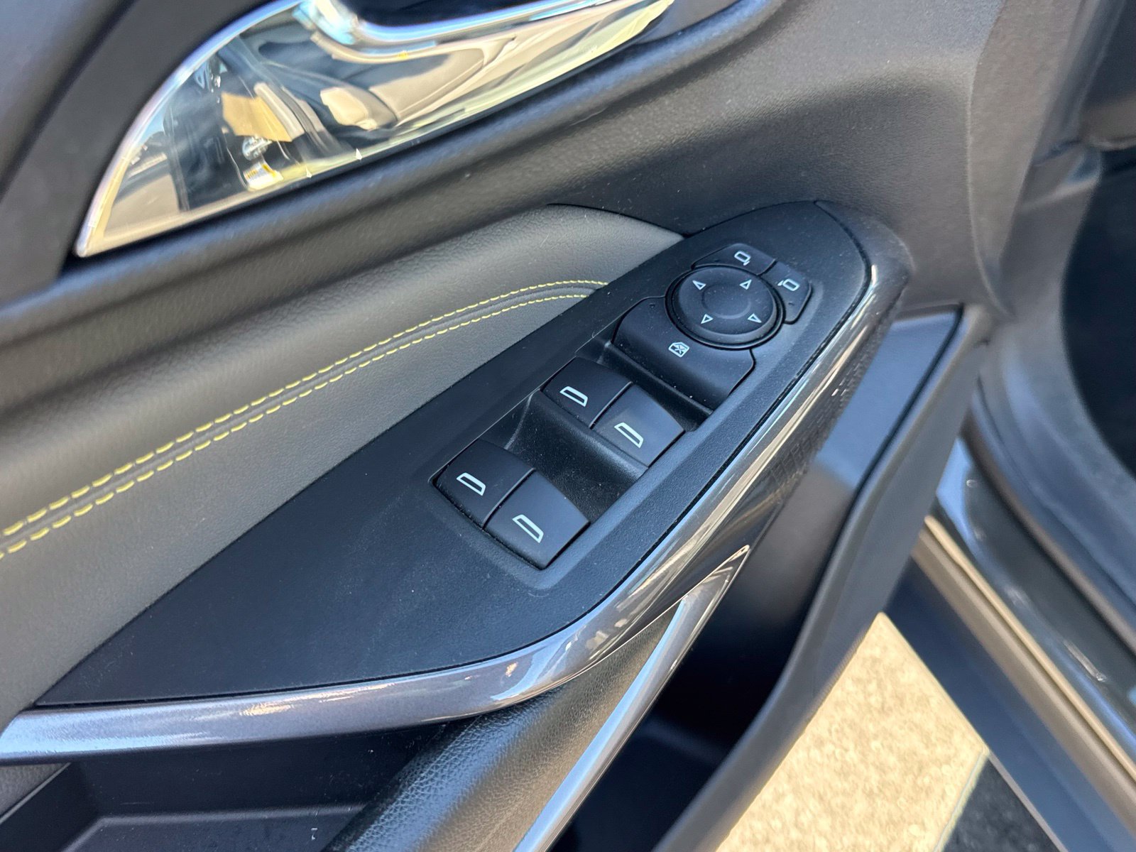 Used 2024 Chevrolet Trax ACTIV w/ Sunroof Package FWD image 12