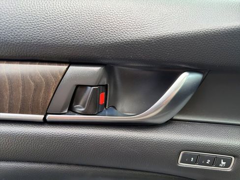 Used 2018 Honda Accord EX-L image 32