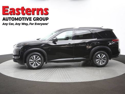 Used 2022 Nissan Pathfinder SL AWD/4WD image 58