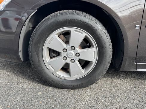 Used 2009 Chevrolet Impala LT image 16