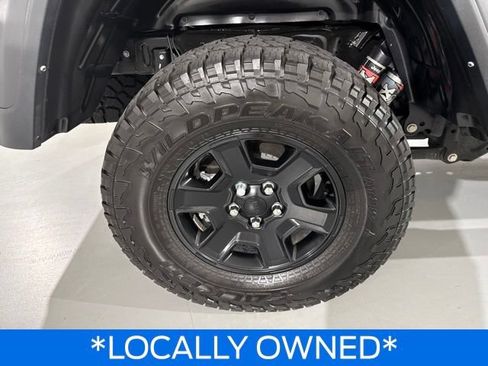 Used 2023 Jeep Gladiator Mojave w/ LED Lighting Group AWD/4WD image 10
