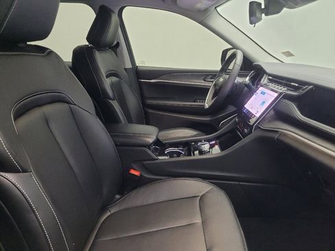 Used 2022 Jeep Grand Cherokee Limited 4xe image 21