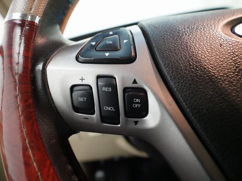 Used 2016 Ford Taurus SEL w/ Equipment Group 201A image 19