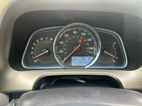 Used 2014 Toyota RAV4 Limited image 23