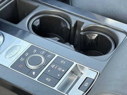 Used 2020 Land Rover Discovery Landmark AWD/4WD image 18