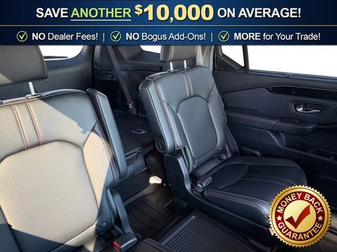 Used 2025 Honda Pilot TrailSport image 23