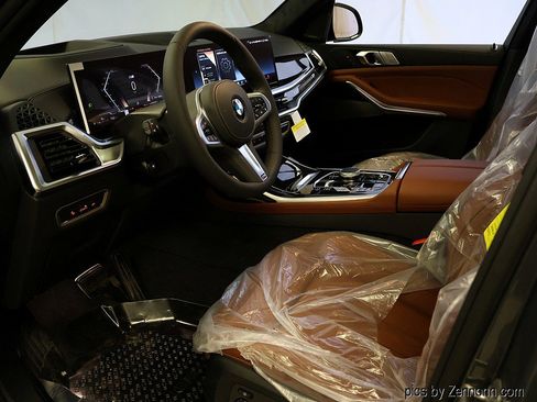 Used 2026 BMW X7 xDrive40i w/ M Sport Package image 11