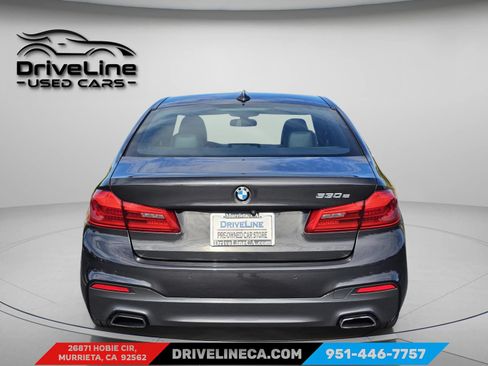 Used 2018 BMW 530e w/ M Sport Package 2 RWD image 3