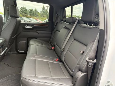 Used 2025 GMC Sierra 1500 Denali w/ Denali Reserve Package AWD/4WD image 19