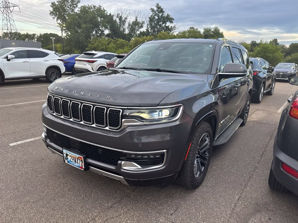 Used 2022 Jeep Wagoneer Series III AWD/4WD image 4