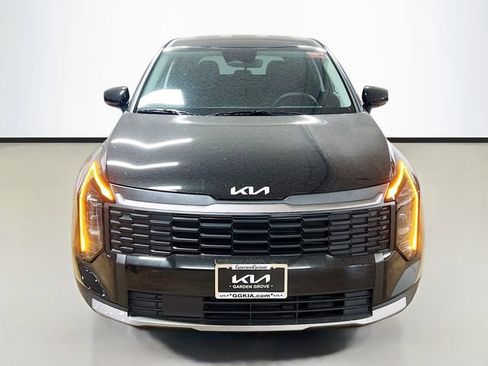 New 2026 Kia Sportage LX image 2