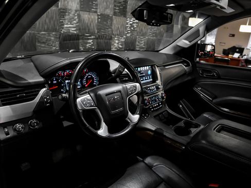 Used 2020 GMC Yukon SLT w/ Open Road Package AWD/4WD image 3