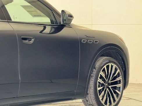 New 2025 Maserati Grecale Modena image 29