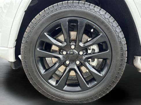 Used 2022 Jeep Grand Cherokee Laredo X image 31