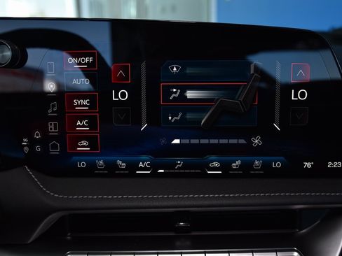 New 2026 Chevrolet Corvette Stingray w/ Battery Protection Package image 21