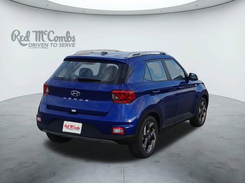 New 2025 Hyundai Venue SEL image 5