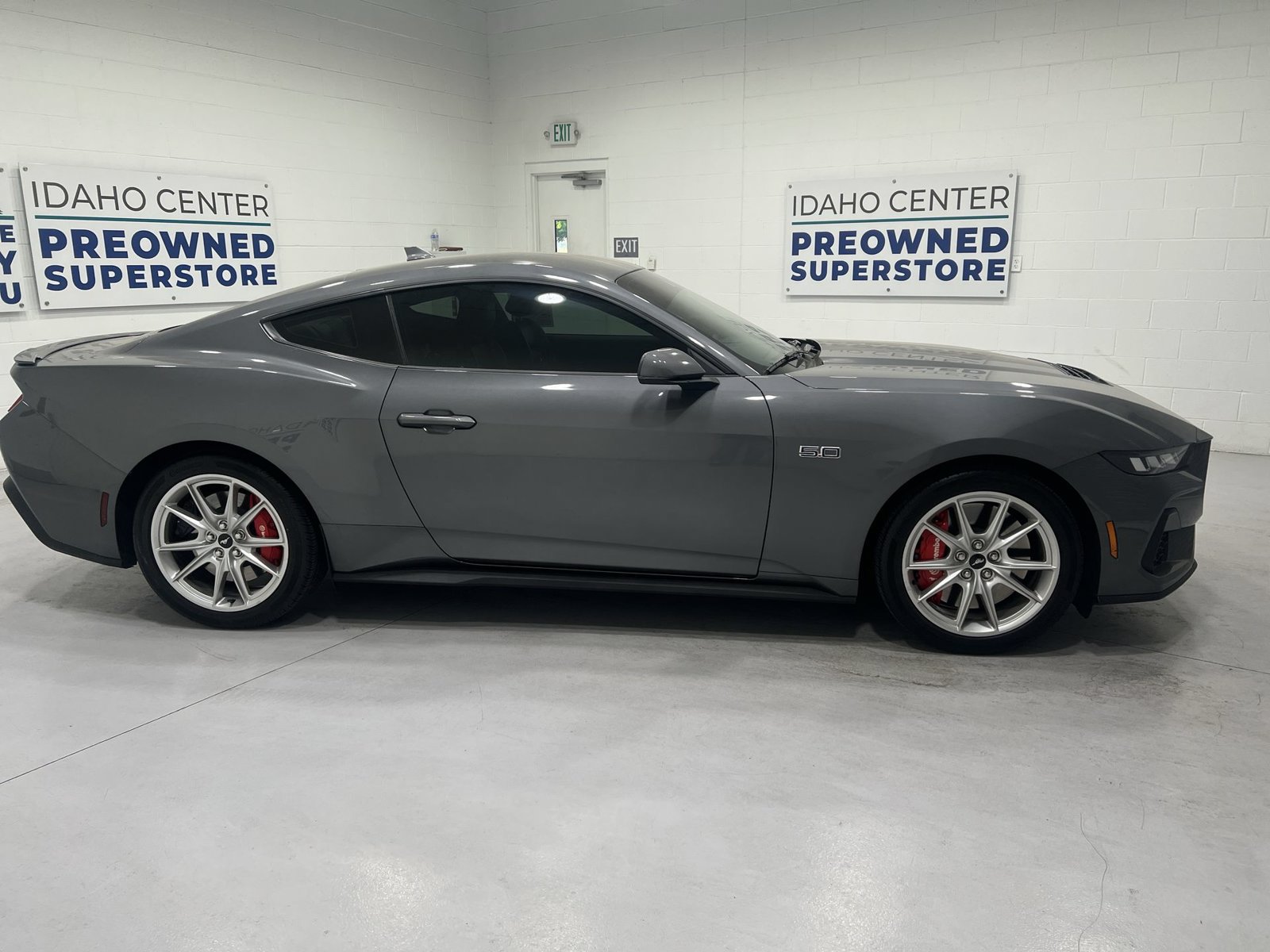 Used 2024 Ford Mustang GT Premium RWD image 9