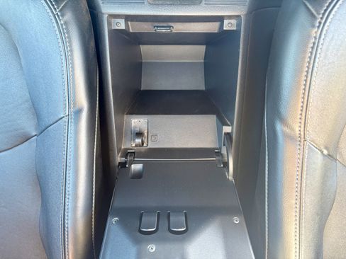 Used 2010 MAZDA MX-5 Miata Grand Touring w/ Premium Pkg image 14