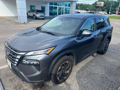 Used 2025 Nissan Rogue SV