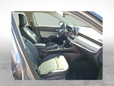 Certified 2022 Jeep Compass Limited image 11