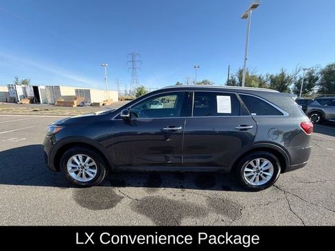 Used 2019 Kia Sorento FWD w/ Option Group 020 image 3