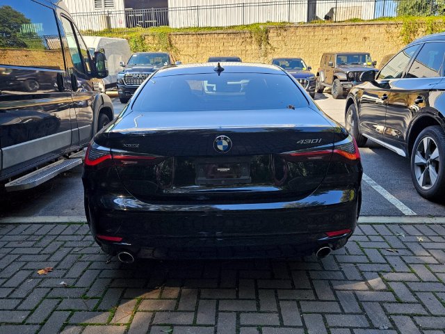 Used 2022 BMW 430i xDrive Coupe w/ Convenience Package AWD/4WD image 4