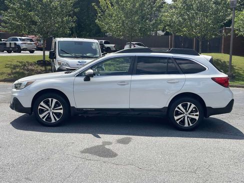 Used 2018 Subaru Outback 2.5i Limited AWD/4WD image 2