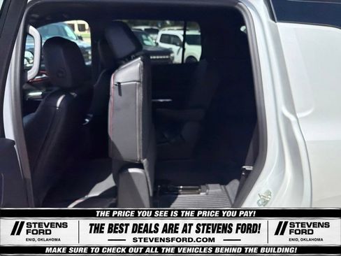 Used 2025 Chevrolet Traverse Z71 w/ Enhanced Driving Package AWD/4WD image 38
